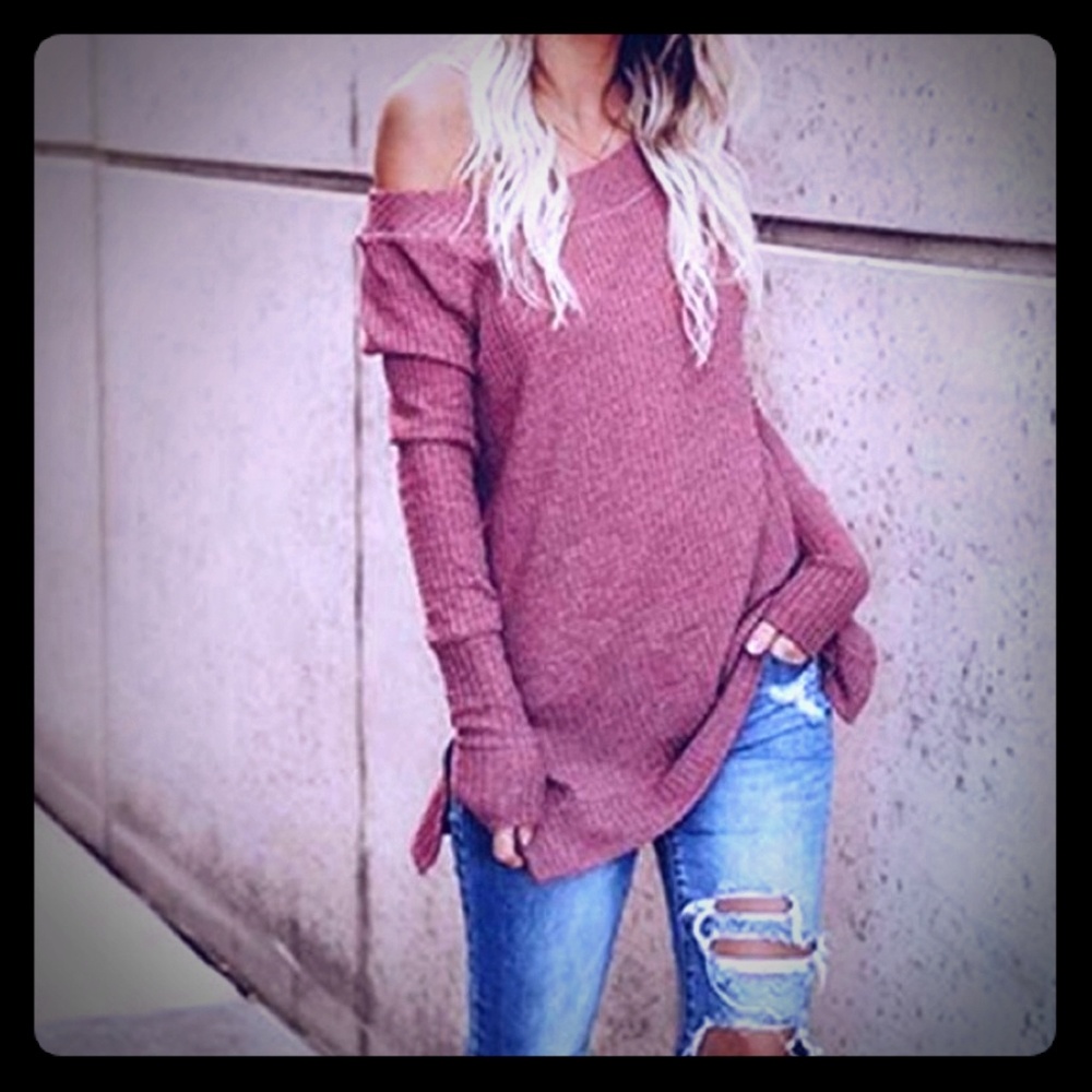#16 🦋SUPER CUTE OFF THE SHOULDER SLOUCHED SWEATER!!